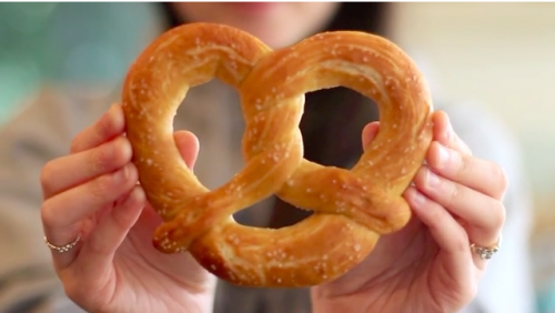 Homemade Gooey Mall Pretzels||Homemade Gooey Mall Pretzels||Homemade Gooey Mall Pretzels