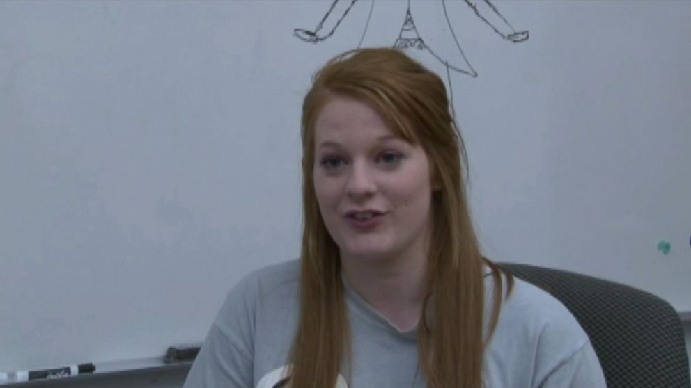 Teenager Receives $1,000 Tip To Help Pay For College (Photo)