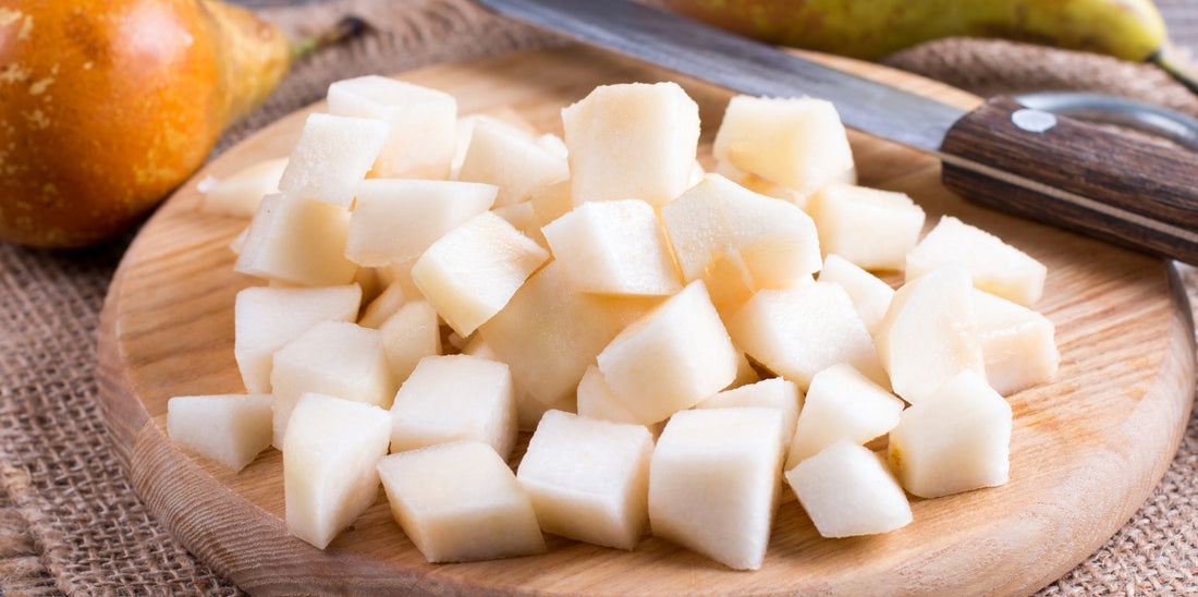 Spiced Pear and Walnut Cake||Spiced Pear and Walnut Cake