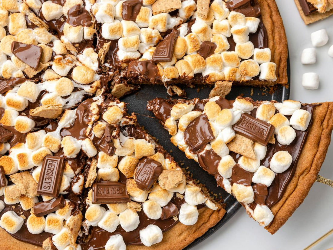 Enjoy The Hershey's Toasted S'mores Cookie At Pizza Hut This Summer!